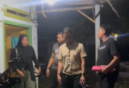 Curi Ponsel di Icon Mall, Polisi Amankan Ibu Rumah Tangga Asal Lamongan Foto BeritaJatim.com