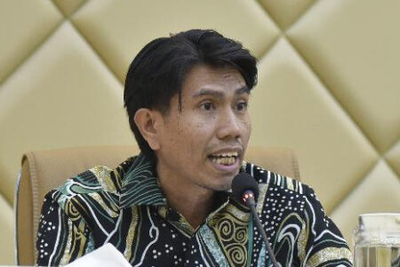 DPR Usul BUMD Tidak Sehat dan Terus Merugi Dibubarkan Foto BeritaJatim.com