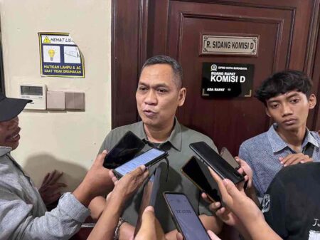 DPRD Surabaya Terkejut CV Sentosa Seal Tak Punya Nomor Induk Berusaha Foto BeritaJatim.com