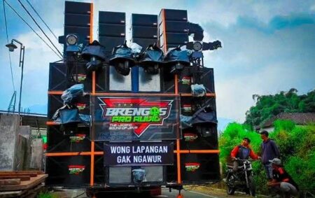 Sound Horeg Kediri Sambut Positif Inisiatif HAKI dari Kanwil Kemenkum Jatim, Pembina SSBK: Kami Sangat Bersyukur! Foto BeritaJatim.com