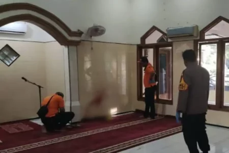 Pembacokan di Musala Kedungadem Bojonegoro: 1 Tewas, 2 Luka Berat Foto BeritaJatim.com