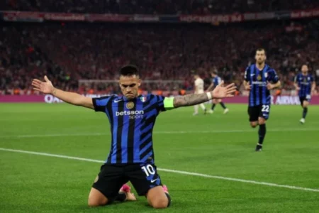 Menang 2-1, Inter Milan Kian Superior di Kandang Bayern Munchen Foto BeritaJatim.com