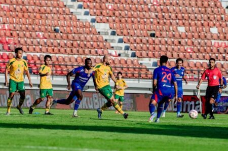 Arema FC dan Persebaya Imbang, Lihat Hasil Lengkap Liga 1 Pekan ke-30 Foto BeritaJatim.com
