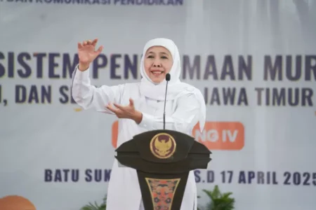 Pastikan SPMB Jatim Objektif dan Transparan, Khofifah Tekankan Adanya Pakta Integritas Foto BeritaJatim.com