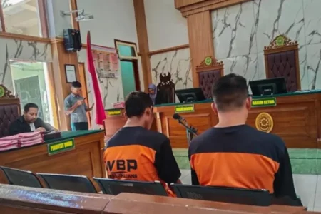Kasus Ladang Ganja Semeru, Terdakwa Beberkan Ada 14 Pelaku Lain Belum Tertangkap Foto BeritaJatim.com