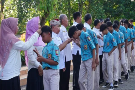 Hari Pertama Masuk Sekolah Murid Banyuwangi Belajar Efektif Foto BeritaJatim.com