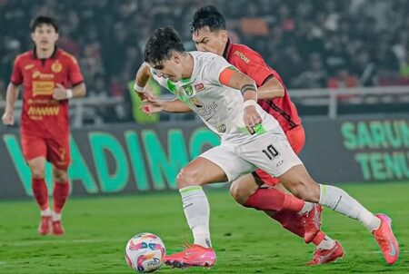 Preview Persebaya Vs Persija: Statistik, Head-to-Head dan Kunci Kemenangan Foto BeritaJatim.com