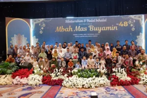 Silaturahim Mbah Mas Buyamin ke-48, Tradisi Kekeluargaan Terjaga Hampir Lima Dekade Foto BeritaJatim.com
