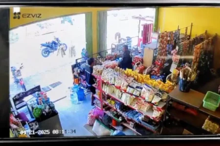 Pria Asal Ngawi Babak Belur Dihakimi Warga di Magetan, Curi Rokok Terekam CCTV Foto BeritaJatim.com