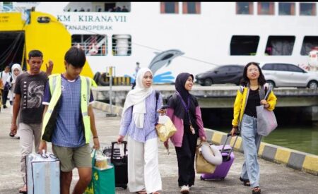 Angkutan Lebaran 2025 Sukses, Pelindo Multi Terminal Layani Lonjakan Penumpang 6 Persen Foto BeritaJatim.com