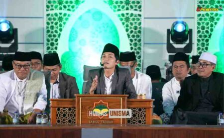 Gus Iqdam Hadir di Unisma, Ribuan Jamaah Padati Pengajian Kubro dan Syawalan Penuh Berkah Foto BeritaJatim.com