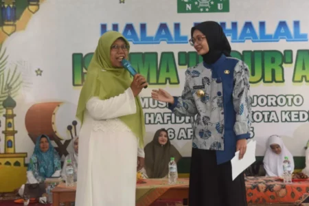 Wali Kota Kediri Hadiri Halalbihalal Istima’il Qur’an Muslimat NU Mojoroto Foto BeritaJatim.com