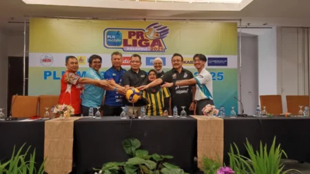 Pertamina Enduro Vs Electric PLN Buka Seri Final Four Proliga 2025 di Kediri Foto BeritaJatim.com