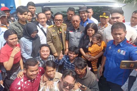 Kemana 31 Ijazah Mantan Karyawan Sentoso Seal Surabaya? Armuji: Alasane Mbulet Foto BeritaJatim.com