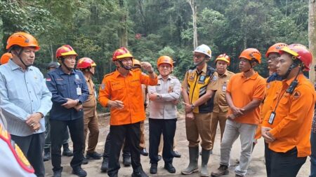 Besok, Jalur Longsor Pacet-Cangar Dibuka Secara Terbatas Foto BeritaJatim.com