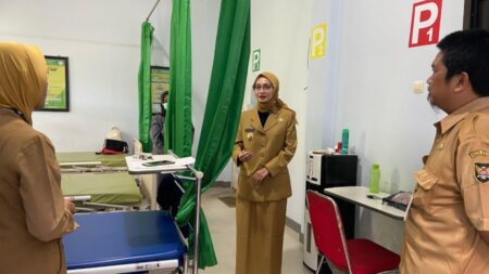 Wali Kota Kediri Sidak Puskesmas Mrican, Soroti Kedisiplinan dan Kebersihan Fasilitas Foto BeritaJatim.com