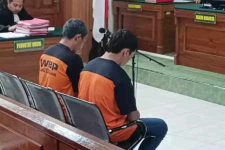Tiga Terdakwa Kasus Ganja Gunung Semeru Lumajang Divonis Lebih Berat dari Tuntutan JPU Foto BeritaJatim.com