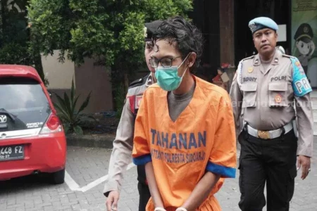 Tersinggung Lihat Sinar Mata, Pemuda di Sidoarjo Serang Warga Jabar Foto BeritaJatim.com