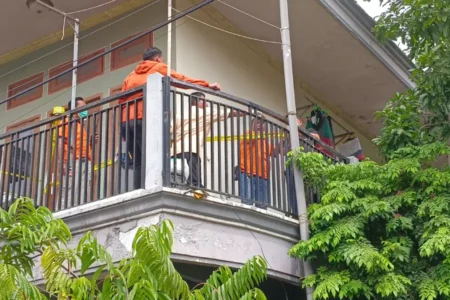 Sepasang Kekasih Meninggal di Kamar Kos Surabaya, Perawat dan Mahasiswa Foto BeritaJatim.com