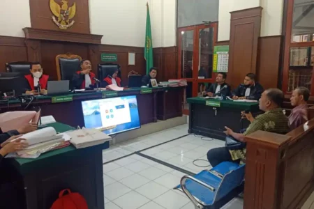 Terdakwa Penggelapan di Surabaya Ajukan Pleidoi, Sebut Kasusnya Masuk Ranah Perdata Foto BeritaJatim.com