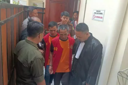 Tiga Terdakwa Ladang Ganja di Lereng Gunung Semeru Divonis 20 Tahun Penjara Foto BeritaJatim.com