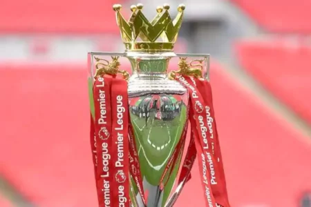 Liverpool FC Dilarang Sentuh Trofi meski Kunci Gelar Besok Malam Foto BeritaJatim.com