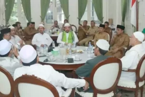Ulama Madura Datangi Bupati Bangkalan, Sampaikan Isu Strategis Ini Foto BeritaJatim.com
