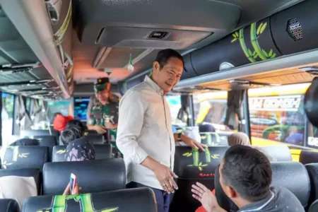 Angkutan Mudik Balik Gratis, 10 Bus Berangkat dari Lamongan Menuju Jakarta Foto BeritaJatim.com