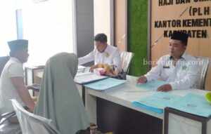 Pemberangkatan Calon Jemaah Haji Sampang Dimulai 8 Mei 2025, Gunakan 11 Bus Foto BeritaJatim.com