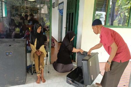 Kisah Haru Satumi: Nenek 94 Tahun Asal Pasuruan, Berangkat Haji Tanpa Disangka Foto BeritaJatim.com