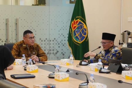 Tingkatkan Iklim Investasi, Pemkab Pasuruan Usulkan Revisi RTRW ke Wamen ATR/BPN Foto BeritaJatim.com