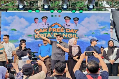 CFD Perdana di Alun-Alun Bangil Meriah, Bupati Janji Revitalisasi Besar Tahun Depan Foto BeritaJatim.com