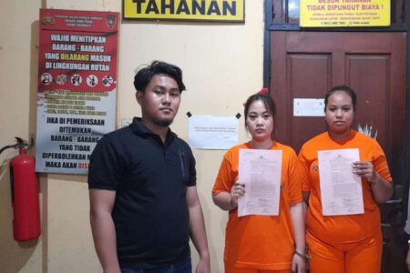 Dua Janda Asal Pasuruan Ditangkap Edarkan Sabu, Polisi Temukan 6,28 Gram Barang Bukti Foto BeritaJatim.com