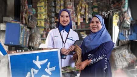 PNM Dorong Kemandirian Ekonomi Perempuan Banyuwangi Lewat Pembiayaan Ultra Mikro Foto BeritaJatim.com