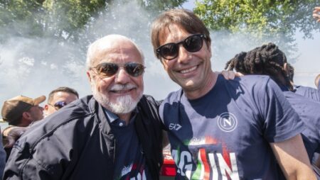 Antonio Conte Bertahan di Napoli dengan Iming-Iming Kevin De Bruyne Foto BeritaJatim.com