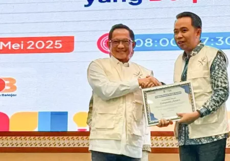 Satu Tahun Pemerintahan Bupati Jember Muhammad Fawait (2): Taktik Mengamen Berbuah Manis Foto BeritaJatim.com