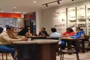 Cafe Pastor Seminari Garum Blitar Merambah Jalan Ngagel Madya Surabaya Foto BeritaJatim.com