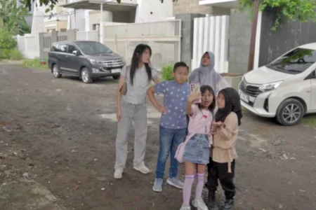 Aktris Cilik Asal Sidoarjo Bersinar di Film ‘Nenek Gen Z’ Produksi ARTV Foto BeritaJatim.com