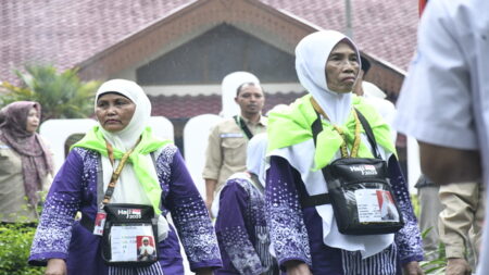 621 Jemaah Haji Bondowoso Diberangkatkan, Ini Pesan Bupati Ra Hamid Foto BeritaJatim.com