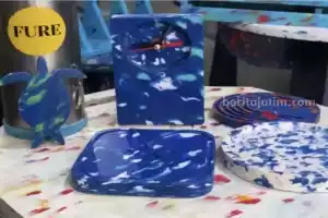 Fure.Corp Berhasil Mengubah Sampah Plastik Menjadi Barang Furniture Foto BeritaJatim.com