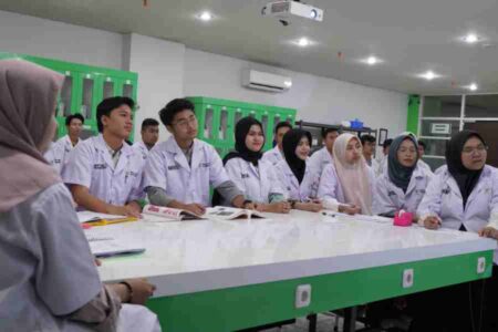 Kedokteran Unusa Raih Akreditasi Unggul, Satu-satunya di Indonesia Miliki Tiga Rumah Sakit Sendiri Foto BeritaJatim.com