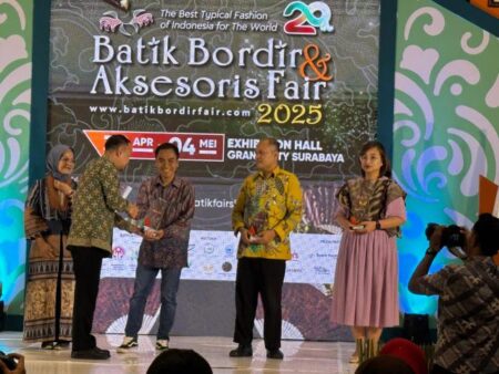 Di Tengah Perlambatan Ekonomi, UMKM Binaan Pertamina Justru Unjuk Gigi di Pameran Surabaya Foto BeritaJatim.com