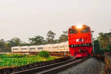 KAI Daop 7 Madiun Tambah Kereta Sambut Libur Waisak, Ini Jadwalnya Foto BeritaJatim.com