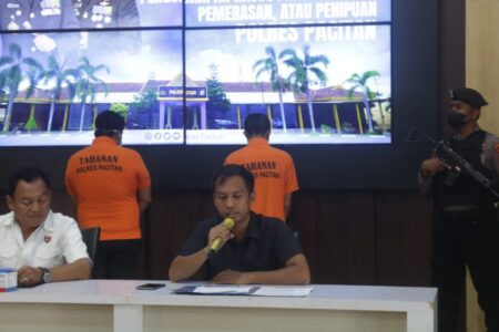 Pelajar Asal Ciamis Edarkan Obat Terlarang, Tertangkap di Pasar Nawangan Pacitan Foto BeritaJatim.com
