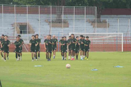 Jelang Laga Penentuan, Uston: Yang Paling Fight Akan Menang! Foto BeritaJatim.com