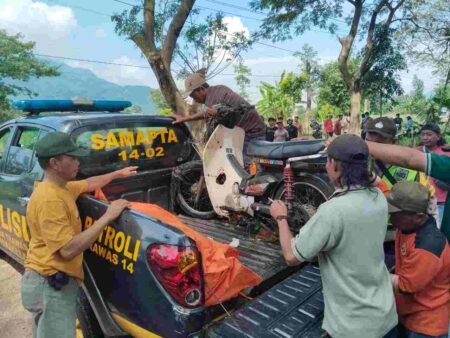 Kecelakaan Tunggal di Mojokerto, Pemuda Asal Pasuruan Tewas Terjatuh ke Sungai Foto BeritaJatim.com
