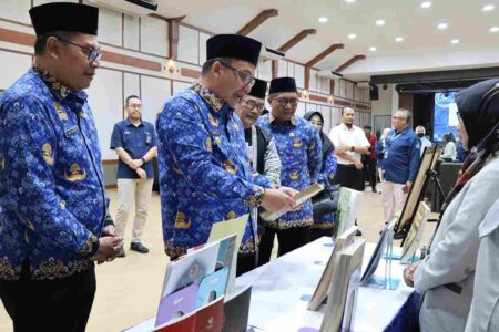Hari Buku Gresik Luncurkan Ruang Baca Digital Rama Anak Foto BeritaJatim.com