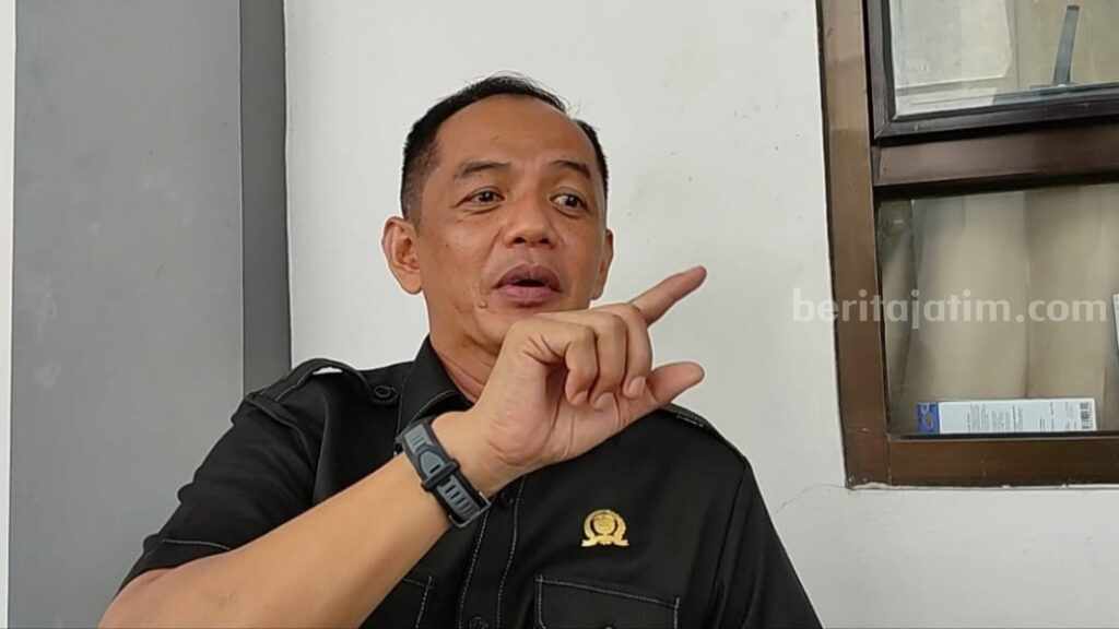 Gedung Sekolah Rusak Tak Kunjung Diperbaiki, DPRD Pacitan Panggil Dinas Pendidikan Foto BeritaJatim.com