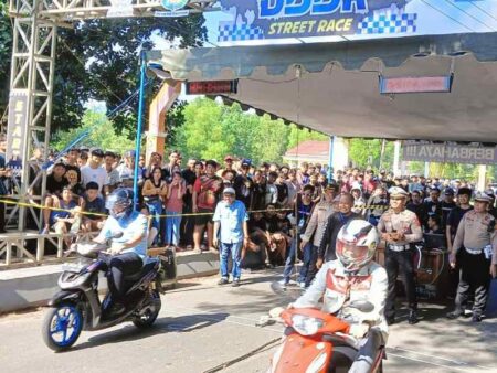 Pantai Pancer Dorr Jadi Sirkuit Dadakan, Upaya Tekan Balap Liar di Pacitan Foto BeritaJatim.com
