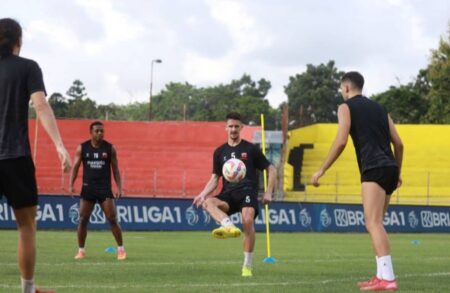 Misi Berat Madura United di Kandang Semen Padang Foto BeritaJatim.com